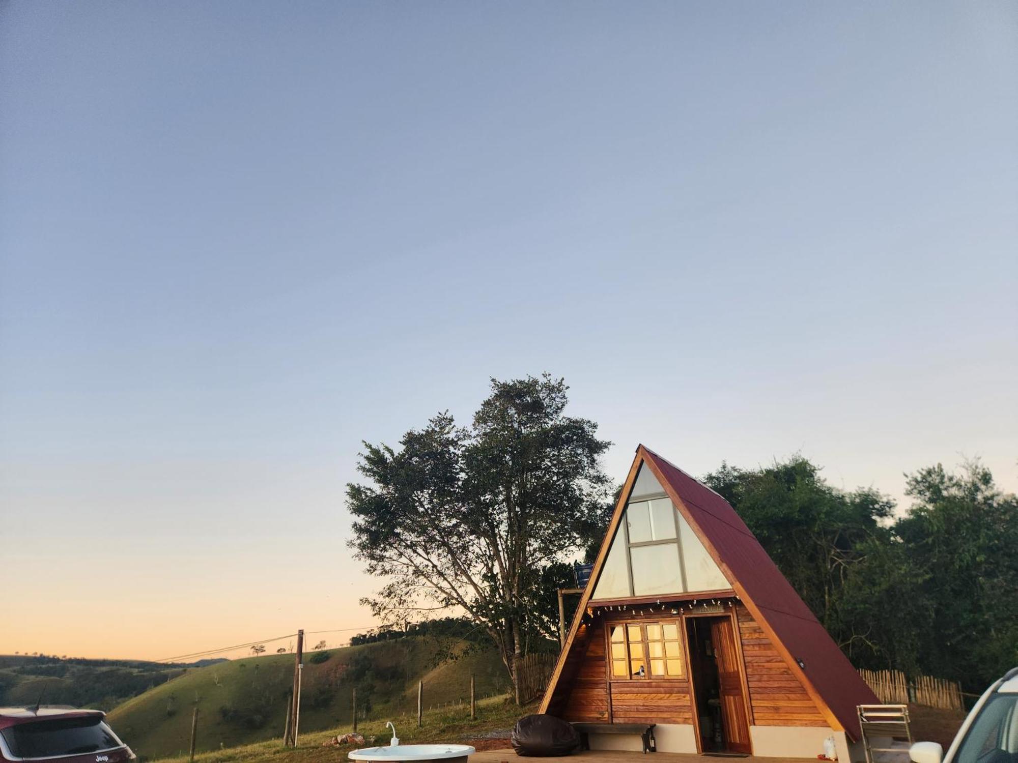 Suisse Chalet By Montjacui - Com Jacuzzi Cunha Kültér fotó